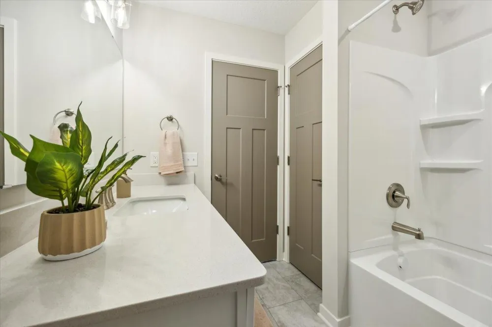 13361 Cadogan Way Rosemount, MN 55068