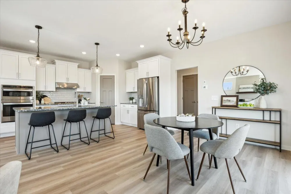 13361 Cadogan Way Rosemount, MN 55068