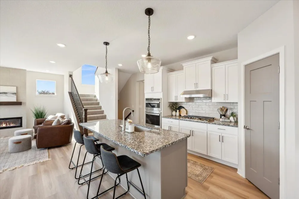13361 Cadogan Way Rosemount, MN 55068