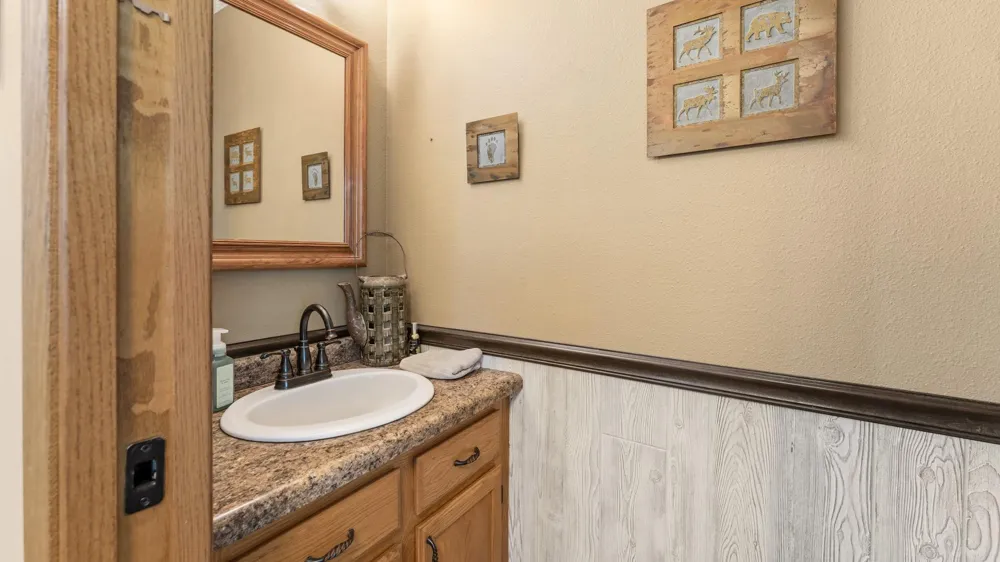 25921 Jivaro Street NW Isanti, MN 55040