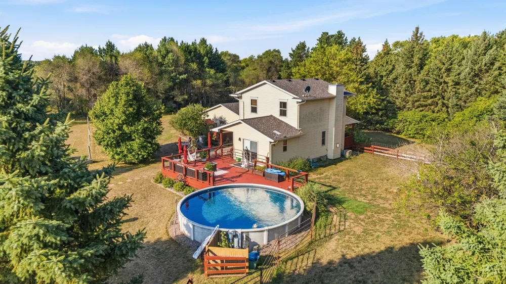 25921 Jivaro Street NW Isanti, MN 55040