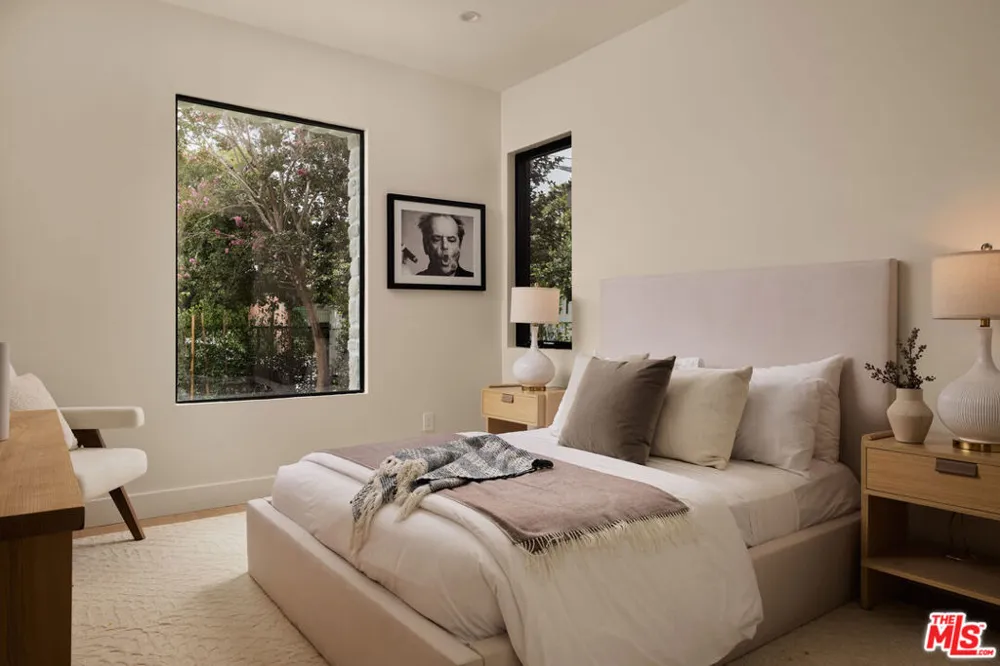 3732 Beethoven Street Los Angeles, CA 90066