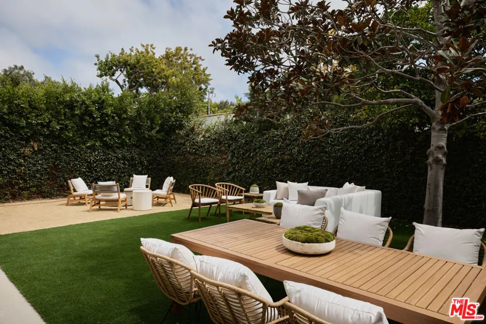 3732 Beethoven Street Los Angeles, CA 90066
