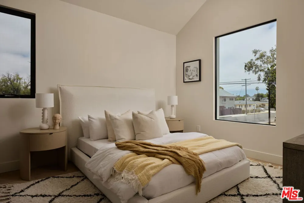 3732 Beethoven Street Los Angeles, CA 90066