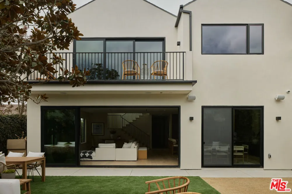 3732 Beethoven Street Los Angeles, CA 90066