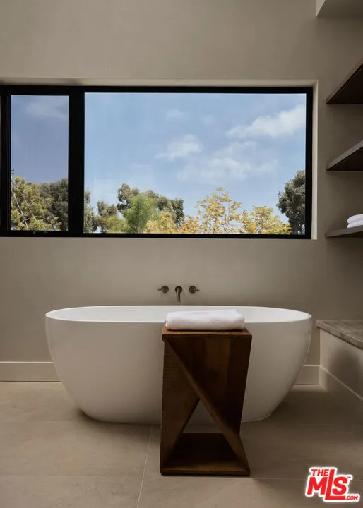 3732 Beethoven Street Los Angeles, CA 90066