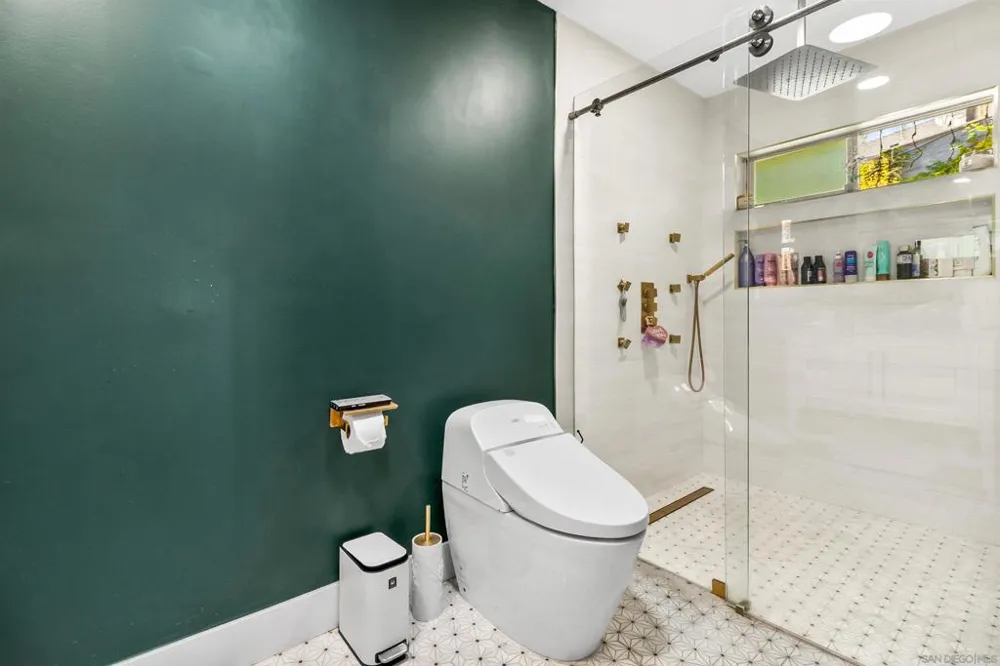 676 Via Rancho Escondido, CA 92029