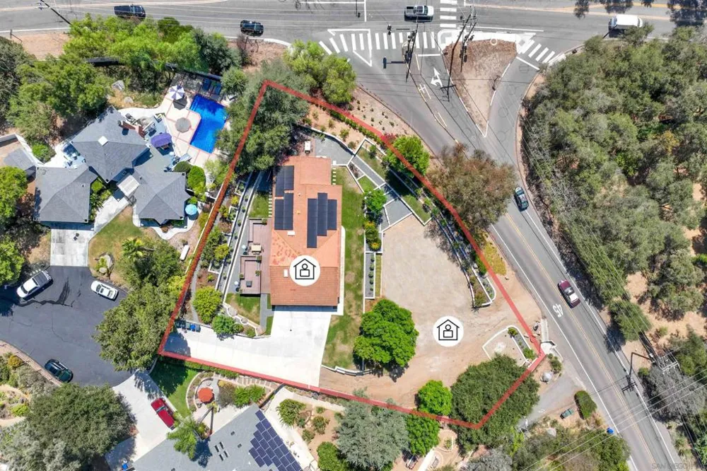676 Via Rancho Escondido, CA 92029