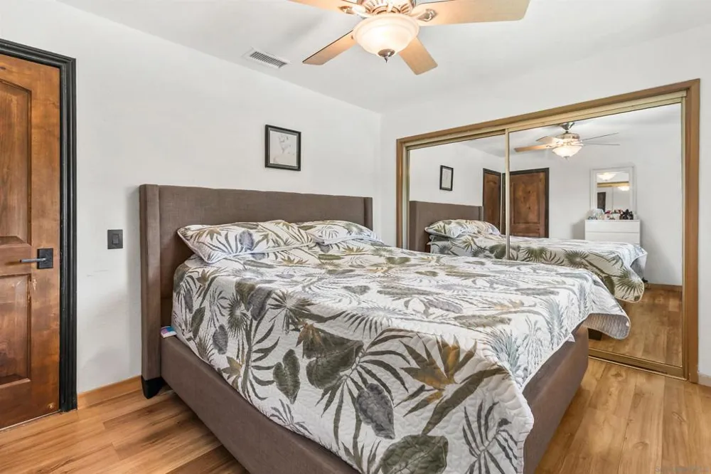 676 Via Rancho Escondido, CA 92029