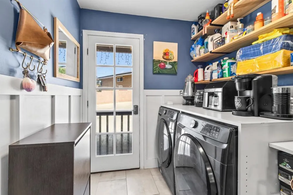 676 Via Rancho Escondido, CA 92029