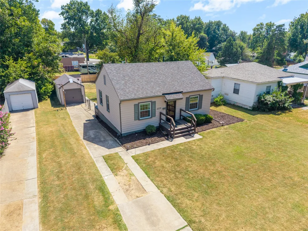 2239 S Oswego Avenue Tulsa, OK 74114
