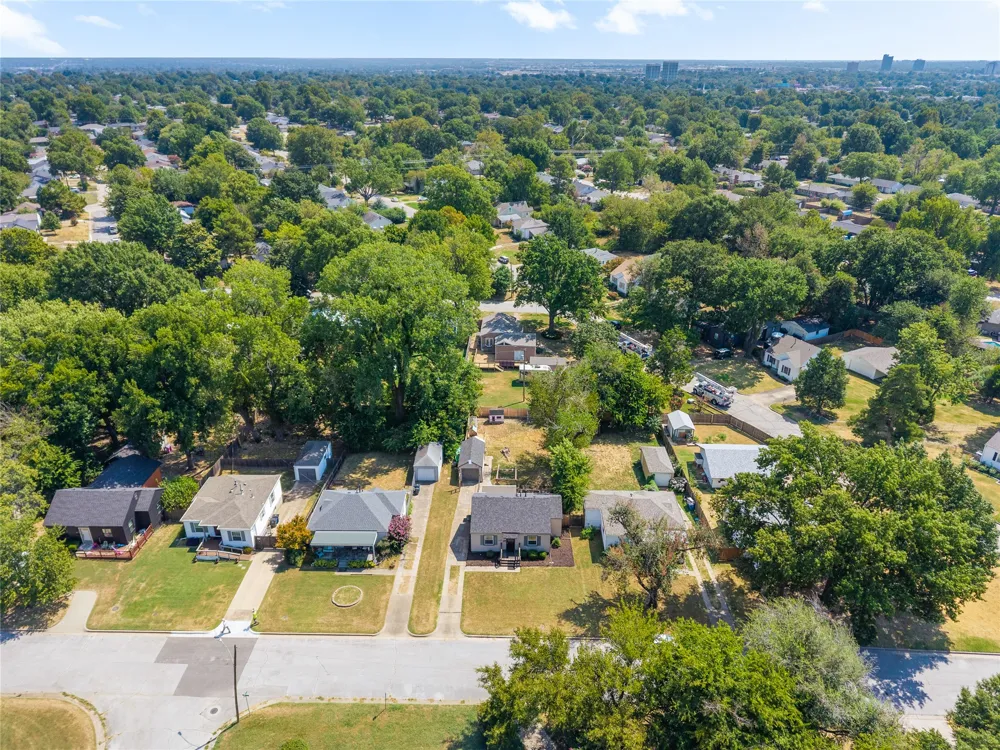 2239 S Oswego Avenue Tulsa, OK 74114