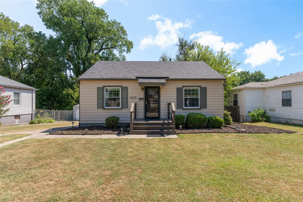 2239 S Oswego Avenue Tulsa, OK 74114