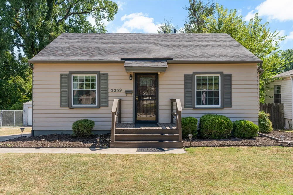 2239 S Oswego Avenue Tulsa, OK 74114