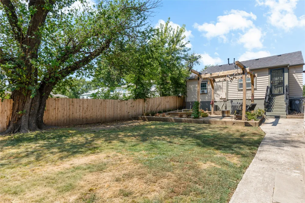 2239 S Oswego Avenue Tulsa, OK 74114