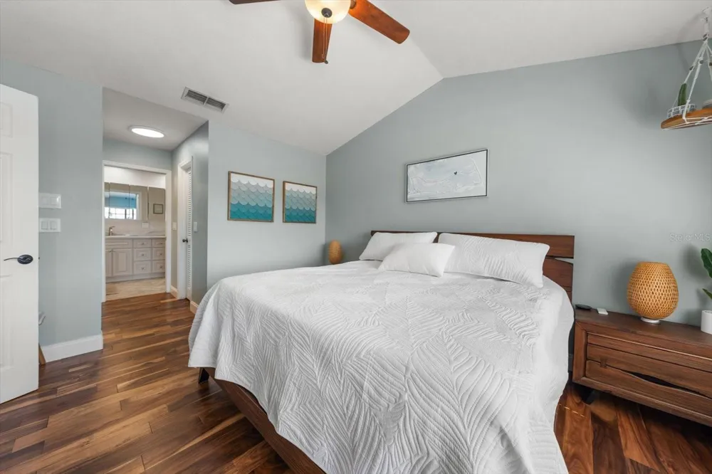 10811 INDIAN HILLS COURT #42 Seminole, FL 33777
