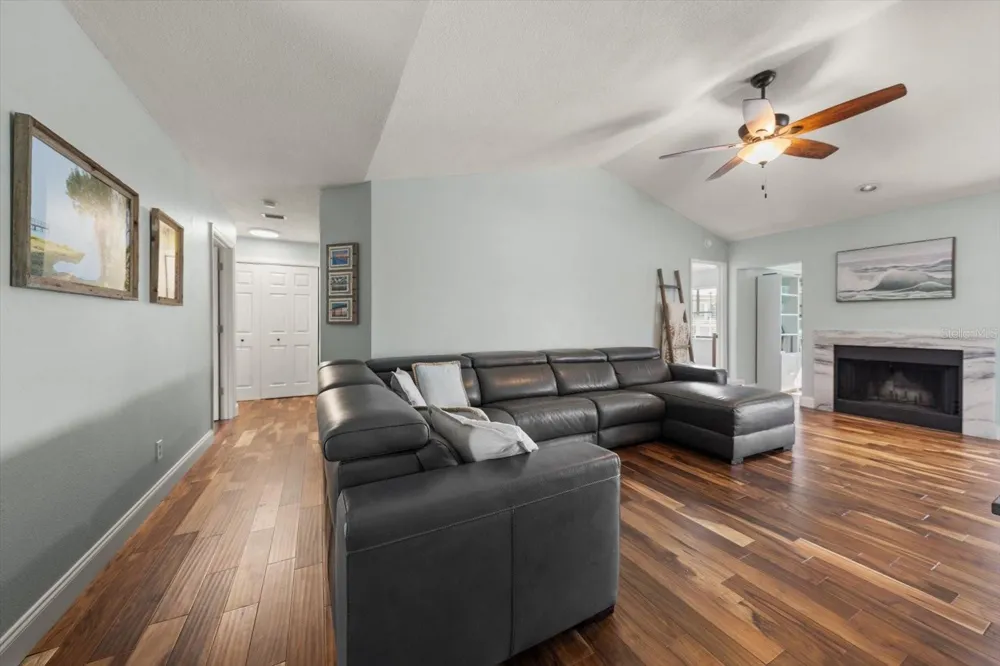 10811 INDIAN HILLS COURT #42 Seminole, FL 33777
