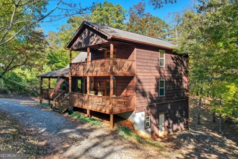 441 Carlisle DR