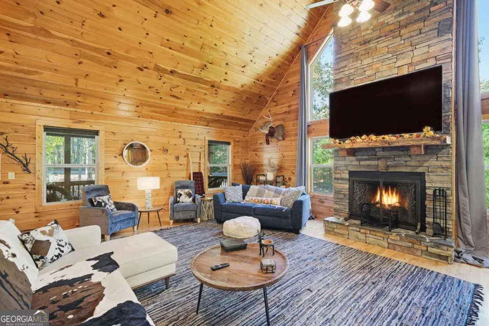 441 Carlisle DR Ellijay, GA 30540