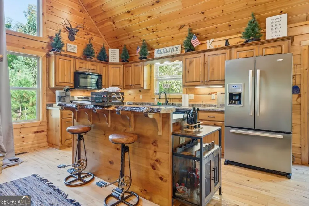 441 Carlisle DR Ellijay, GA 30540