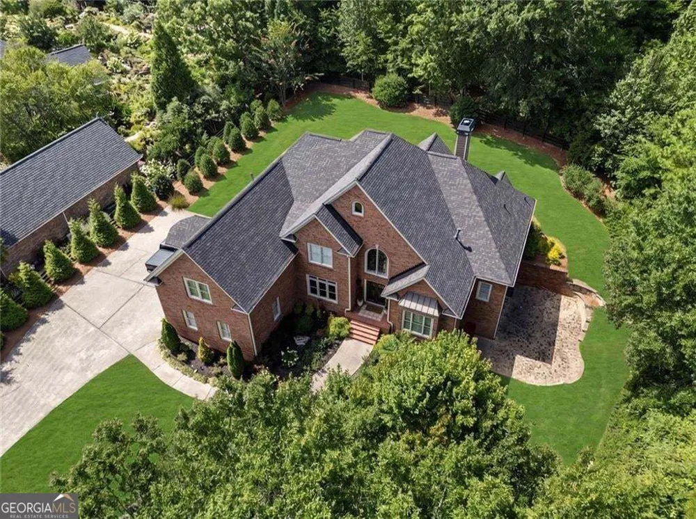 8365 Hurakan Creek XING Cumming, GA 30028