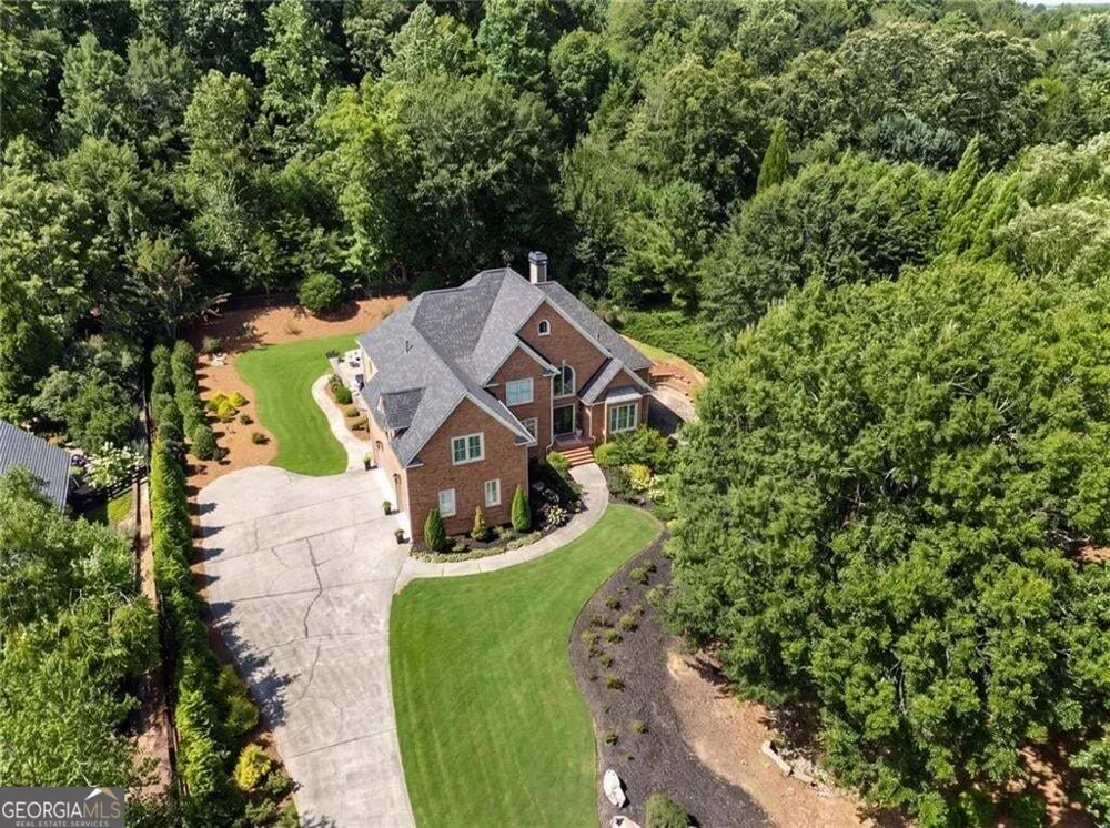 8365 Hurakan Creek XING Cumming, GA 30028