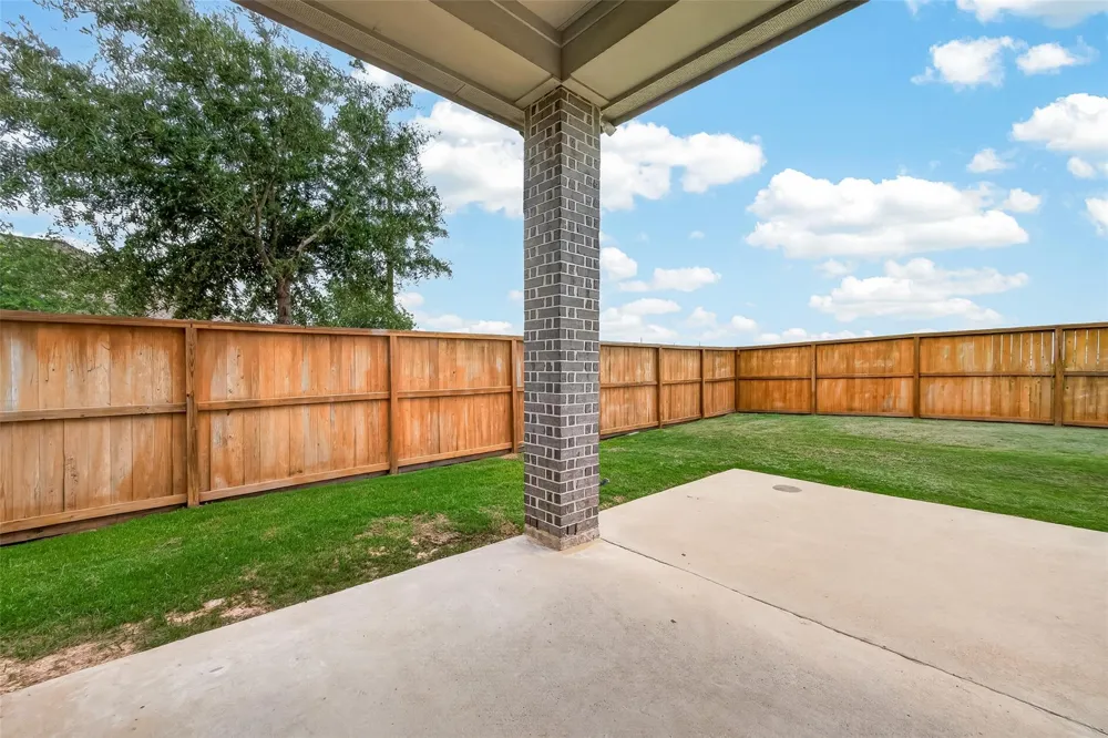2619 Lilac Point Lane Brookshire, TX 77423