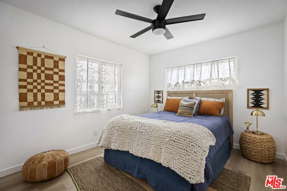 122 Thornton Place Venice, CA 90291