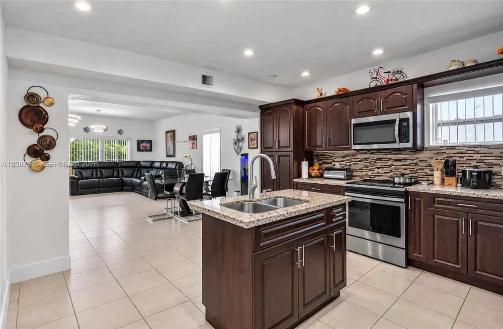 735 NW 129th St North Miami, FL 33168