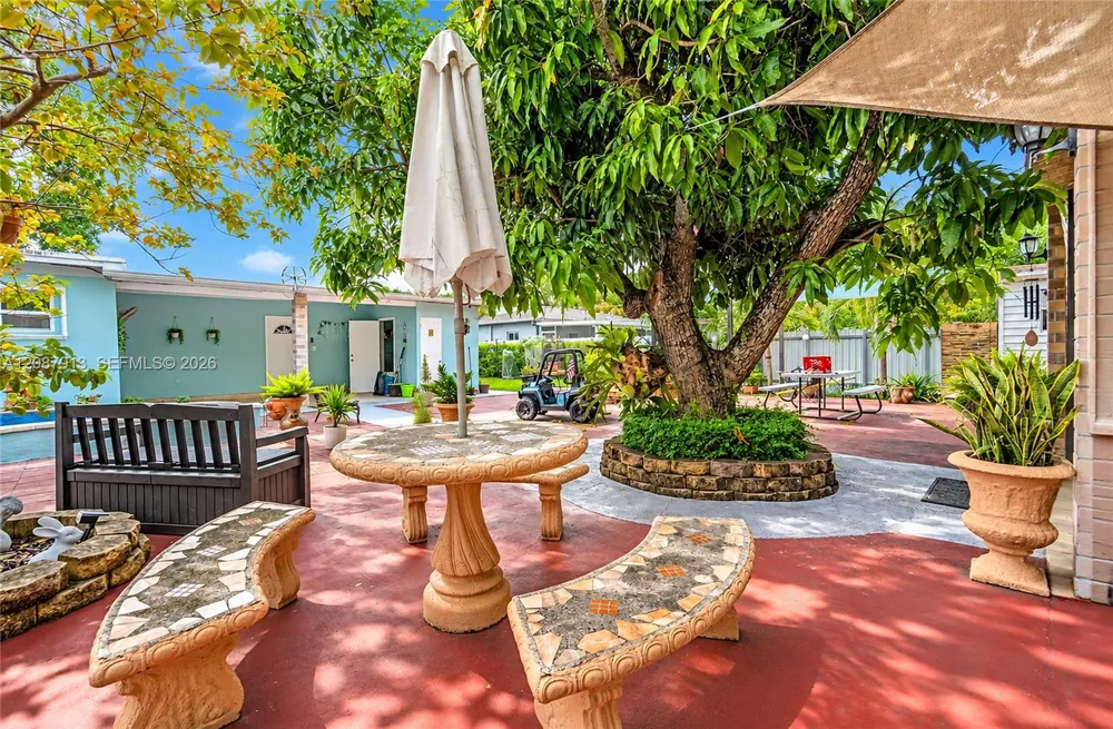 735 NW 129th St North Miami, FL 33168