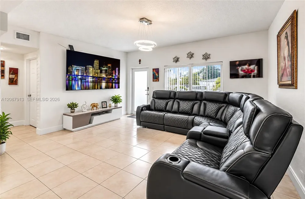 735 NW 129th St North Miami, FL 33168