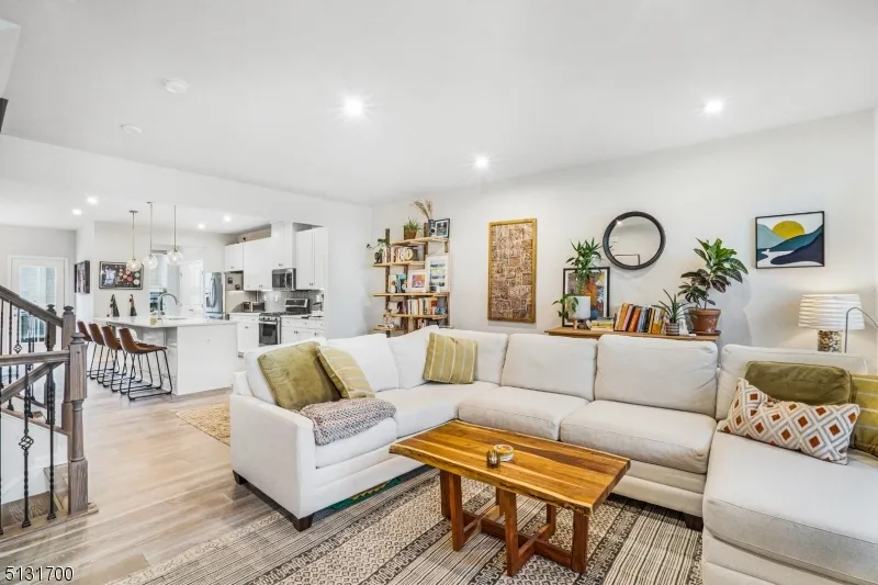 8 Swackhammer Way Mount Olive, NJ 07828