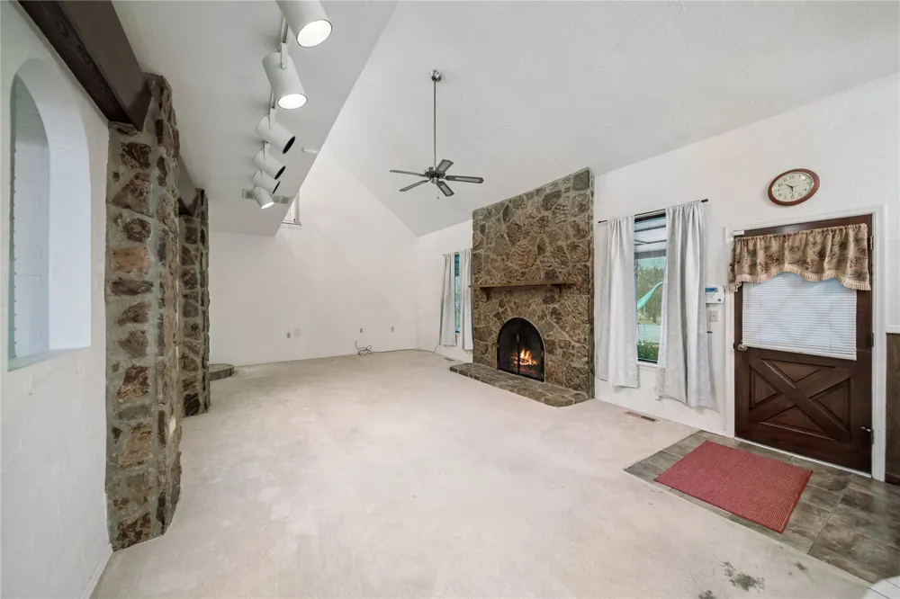 13251 S 275th East Avenue Coweta, OK 74429