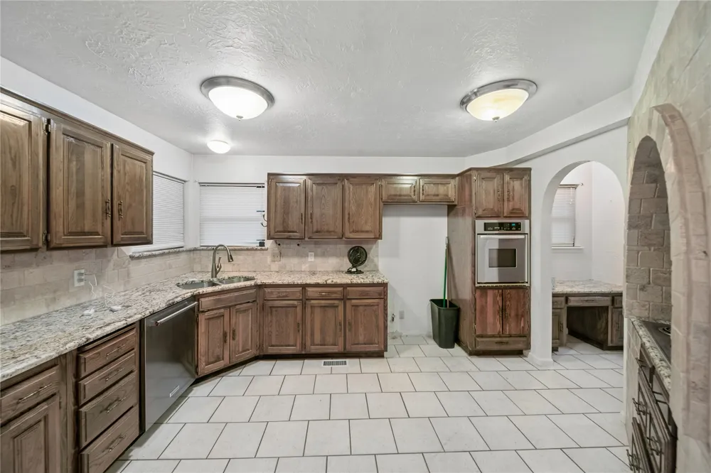 13251 S 275th East Avenue Coweta, OK 74429