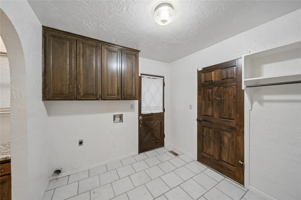 13251 S 275th East Avenue Coweta, OK 74429