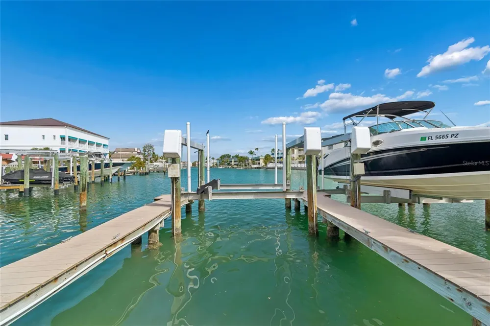 152 117TH AVENUE Treasure Island, FL 33706