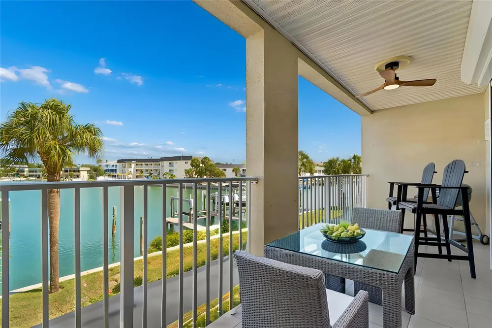 152 117TH AVENUE Treasure Island, FL 33706