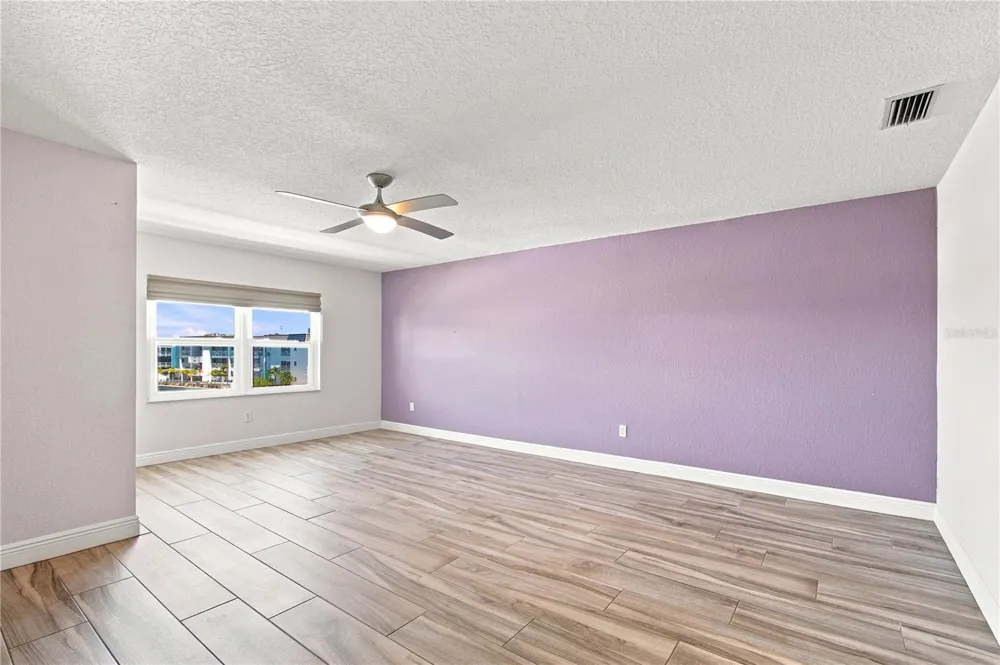 152 117TH AVENUE Treasure Island, FL 33706