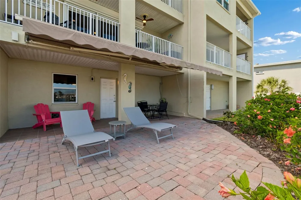 152 117TH AVENUE Treasure Island, FL 33706