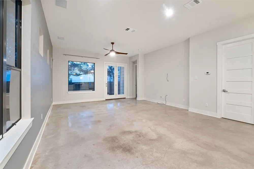 904 Freewater Lane Austin, TX 78704