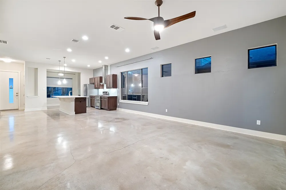 904 Freewater Lane Austin, TX 78704