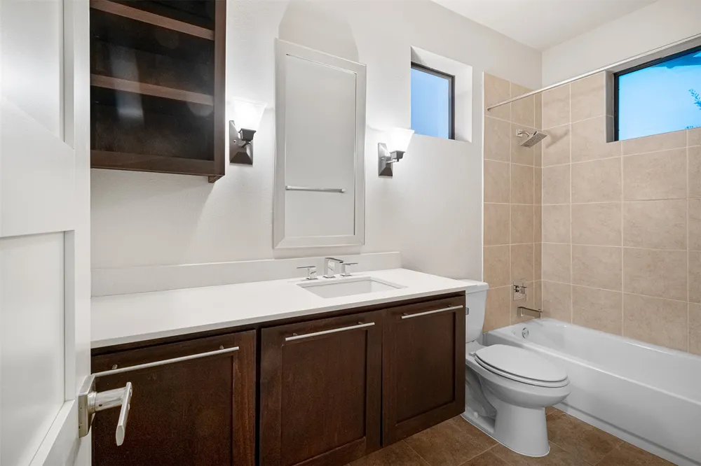 904 Freewater Lane Austin, TX 78704