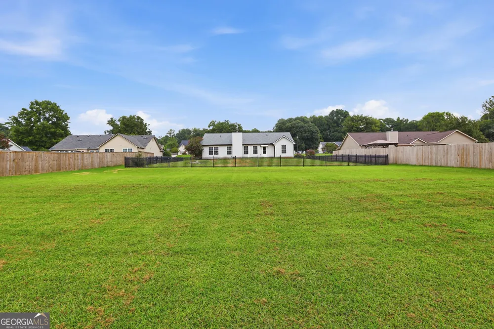 953 Jefferson Walk CIR Jefferson, GA 30549
