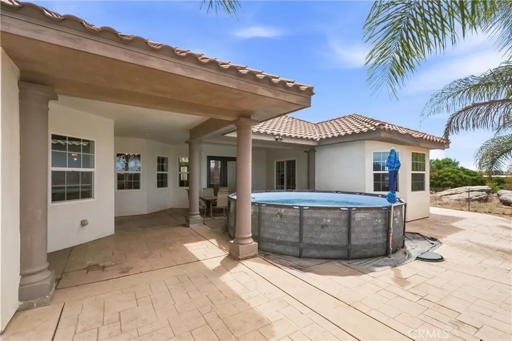19373 Day St Perris, CA 92570