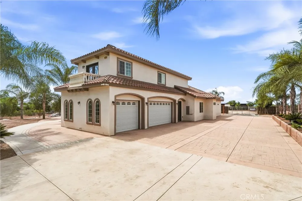 19373 Day St Perris, CA 92570