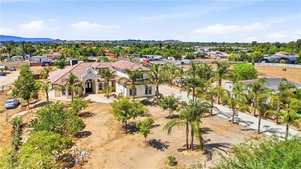19373 Day St Perris, CA 92570