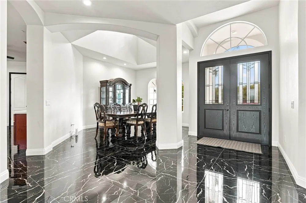 19373 Day St Perris, CA 92570