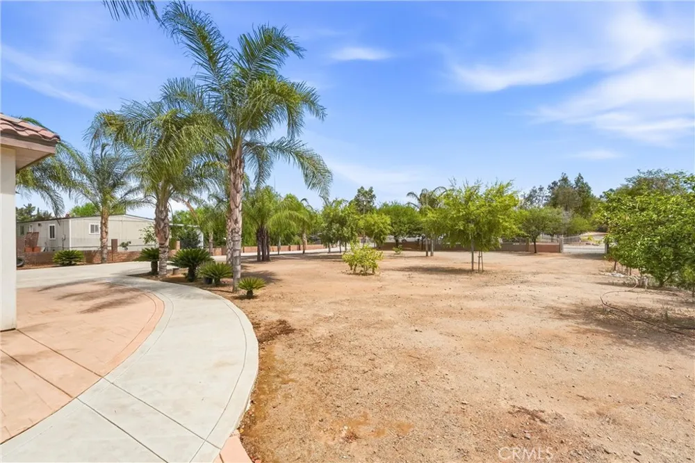 19373 Day St Perris, CA 92570