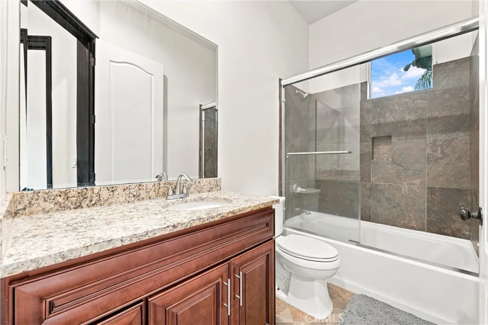 19373 Day St Perris, CA 92570