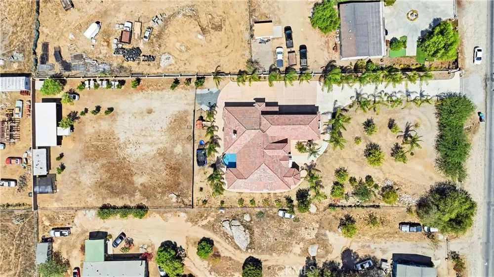 19373 Day St Perris, CA 92570